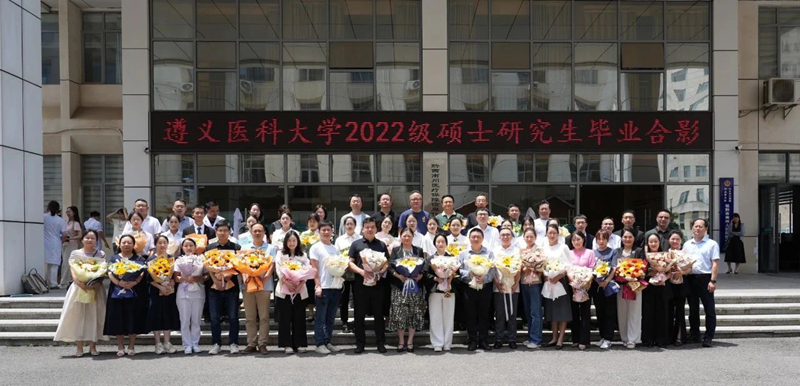 我院19名并轨硕士研究生顺利完成毕业论文答辩