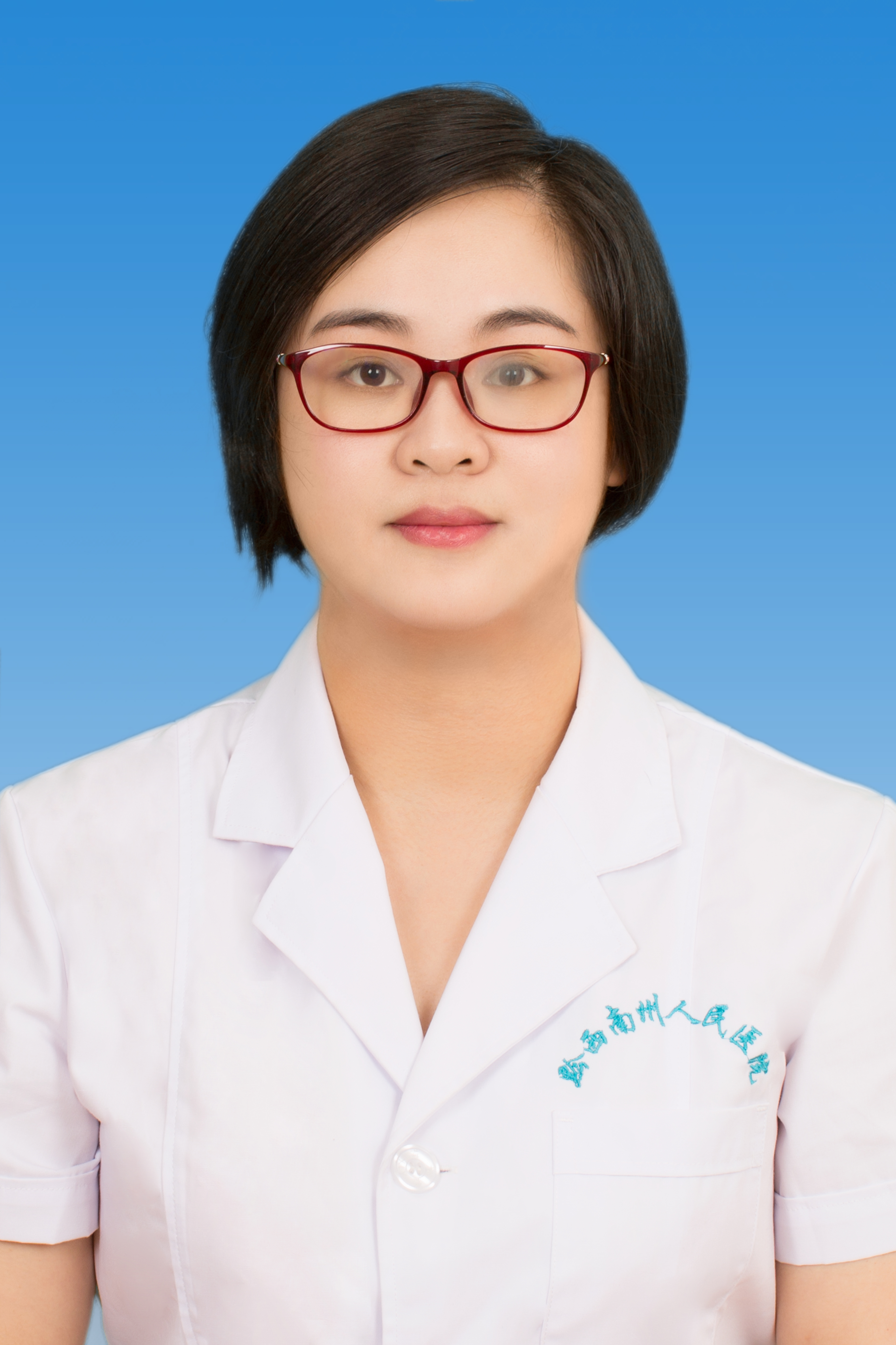 李晶