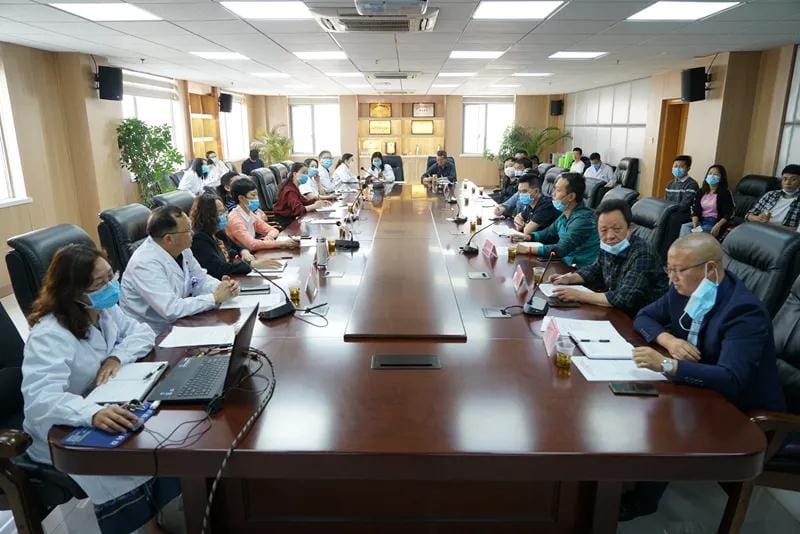 约谈10家药商 敲响廉洁警钟 ——州人民医院召开药品供应企业预防提醒集体约谈会(图文)